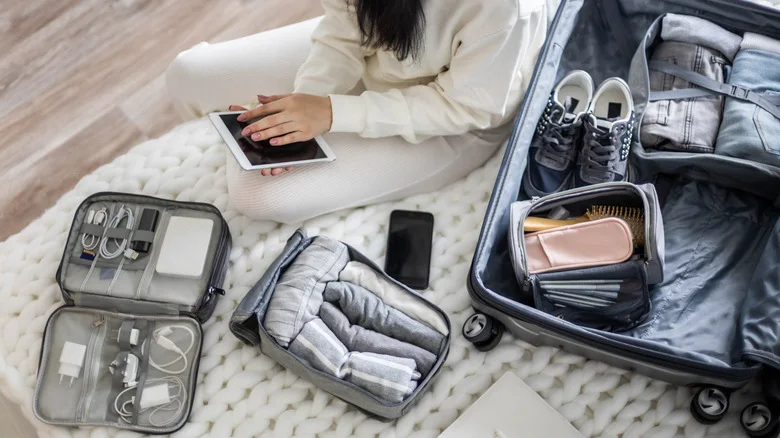 How to Pack with Packing Cubes and Maximize Luggage Space