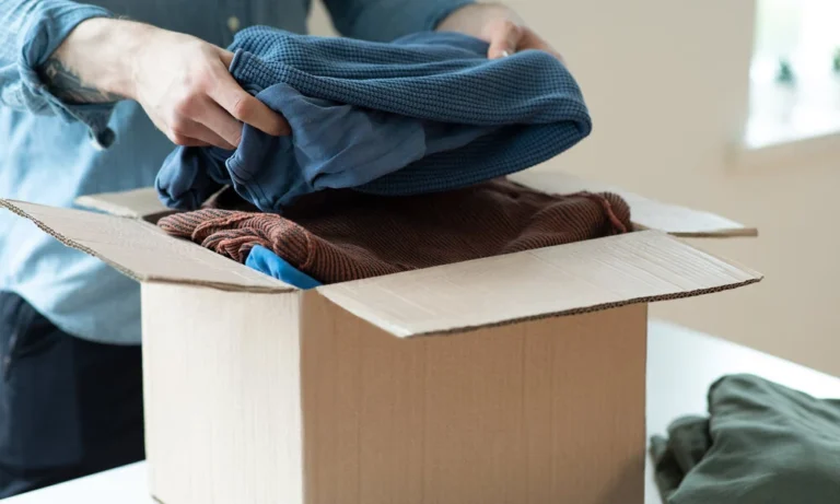 How Do You Pack Clothes When Moving | Best Methods