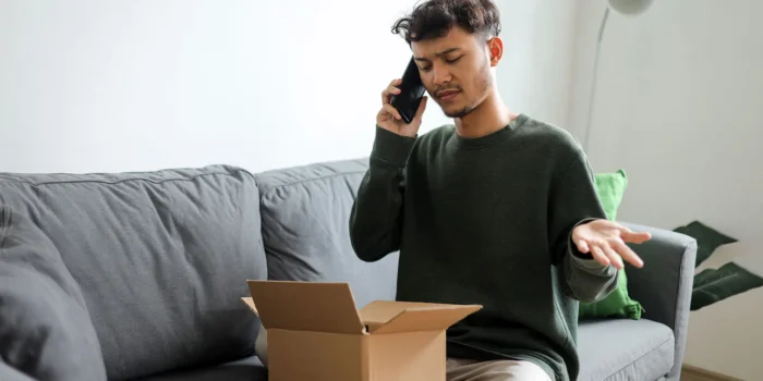 What to do if moving company is late? Chamomile Go shares practical advice to protect your time, money, and belongings.