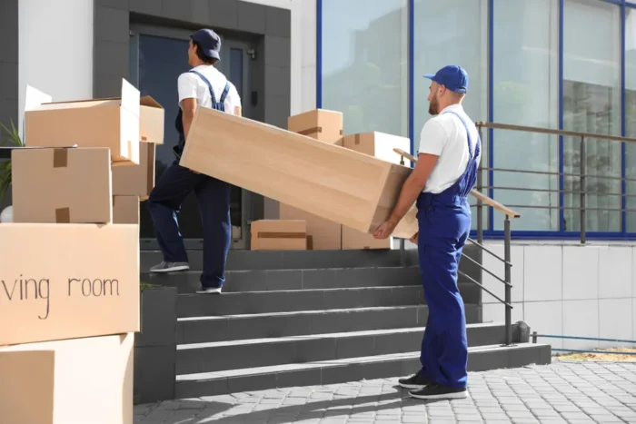 Things to Consider When Deciding How Much to Tip Movers