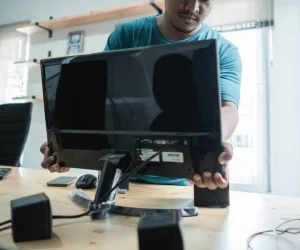 How Do You Move Your Computer and Stuff Without Damage?