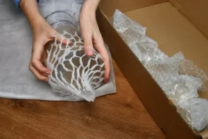 How to Pack Fragile Items for Moving?