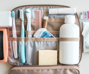 How to Pack Toiletries for Moving | Step-by-Step Guide