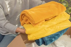 How to Pack Bedding for Moving | Easy Packing Tips